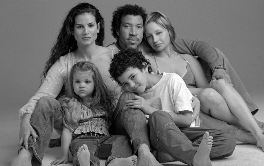 Lionel Richie With His Ex-Wife, Diane, And Their Two Kids, Miles And Sophia With Nicole