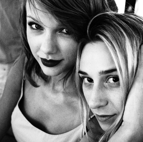 Ashley Avignone Is The BFF Of Singer, Taylor Swift