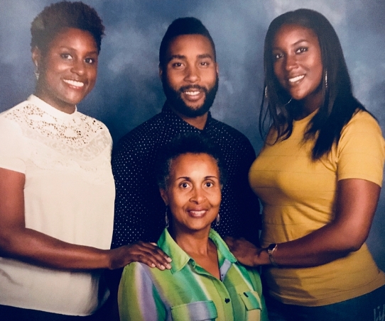 In Issa Rae's Family, Issa Has Four Siblings