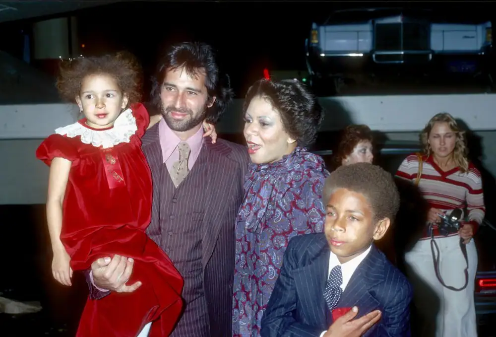 Maya Rudolph With Her Parents And Brother Marc Rudolph