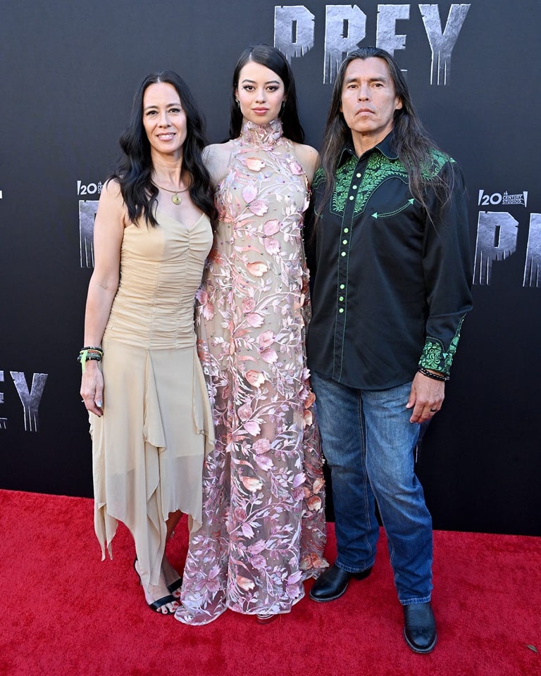 Amber Midthunder With Her Parents At The Premiere Event Of Her Movie 'Prey'