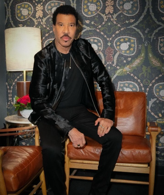 Lionel Richie Passed Away? Lionel Richie Faced A Torn Meniscus In His Knee 